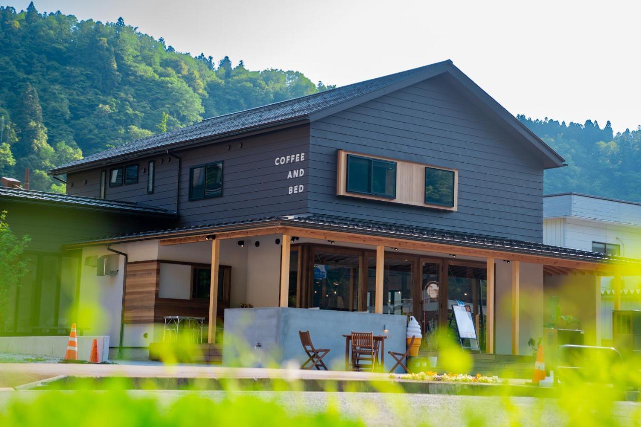 Locomotion Coffee And Bed Tateyama  Exterior photo