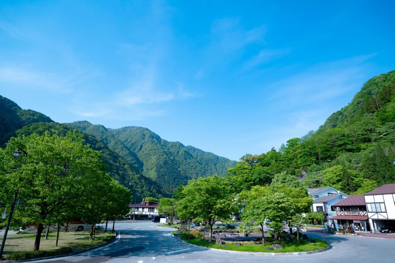Locomotion Coffee And Bed Tateyama  Exterior photo